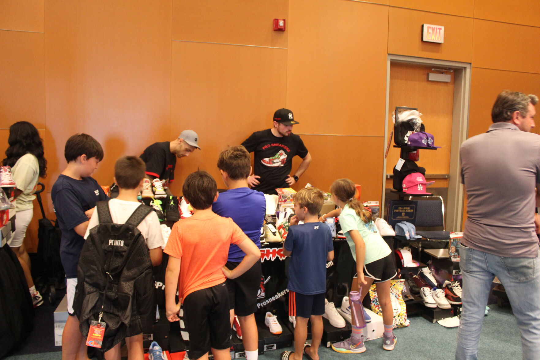 Jus Nice Sneaker Convention in Wildwood5447.JPG